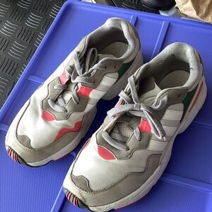 adidas Athletic Shoes Gray White Green Pink Accents